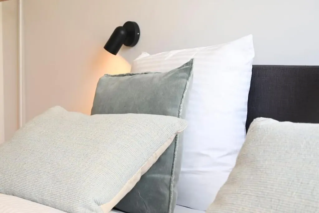 Spacious 4-Guest Seaside In Ostende Apartman